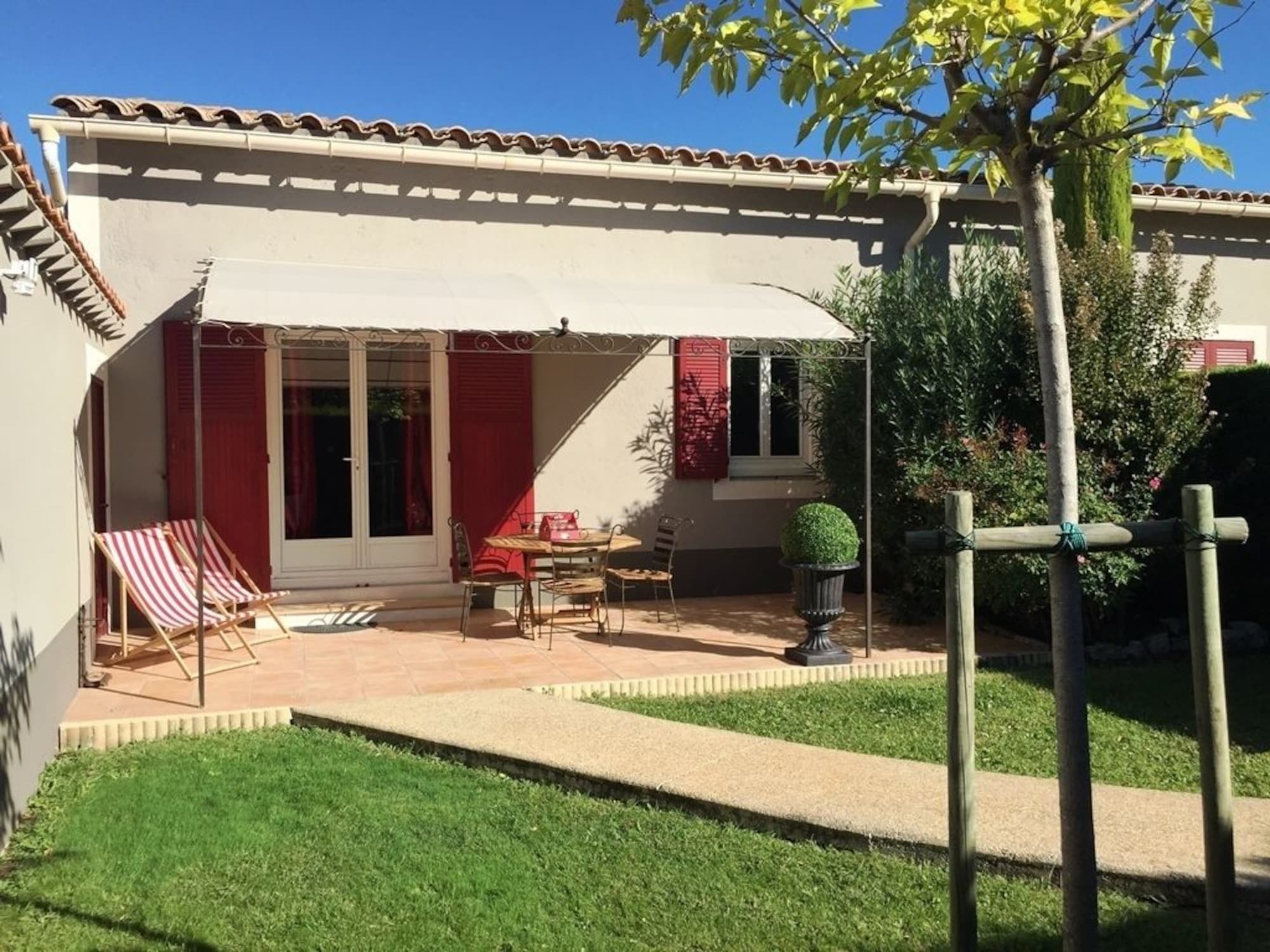 Bastide De L'Etang Hotel L'Isle-sur-la-Sorgue Exterior photo